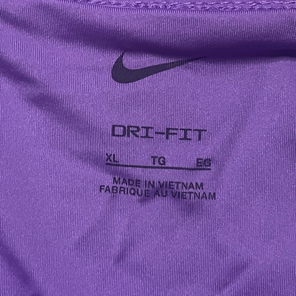 Nike One Women’s Purple Shorts with Back Pocket XL - Picture 8 of 11
